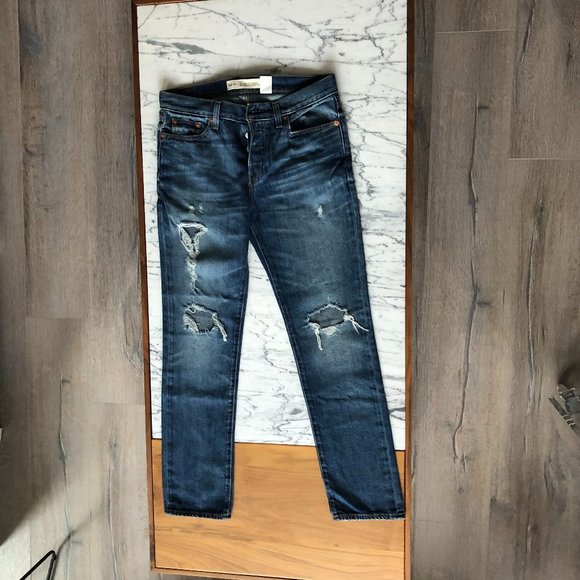 Gap Relaxed Boyfriend Jeans - Picture 3 of 4